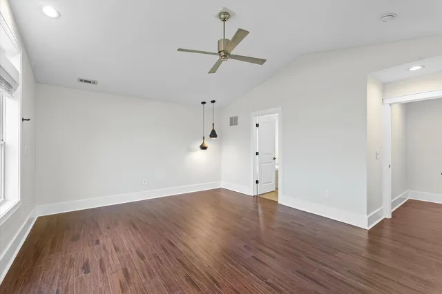 $599,900 | 313 London Way, Savoy, IL 61874