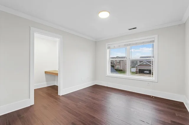 $599,900 | 313 London Way, Savoy, IL 61874