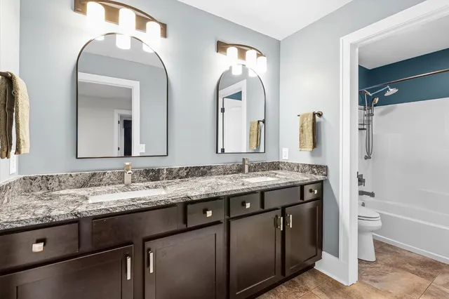 $599,900 | 313 London Way, Savoy, IL 61874