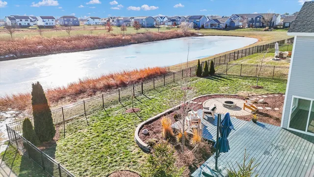 $599,900 | 313 London Way, Savoy, IL 61874