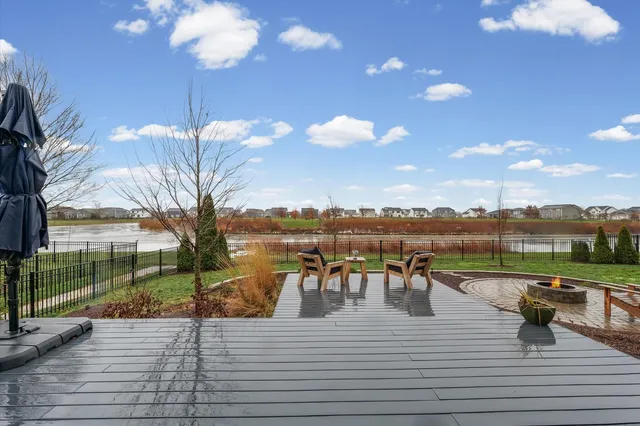 $599,900 | 313 London Way, Savoy, IL 61874