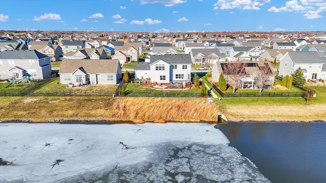 $599,900 | 313 London Way, Savoy, IL 61874