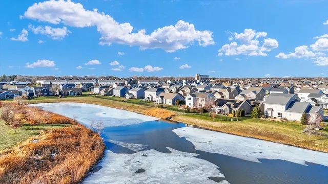 $599,900 | 313 London Way, Savoy, IL 61874