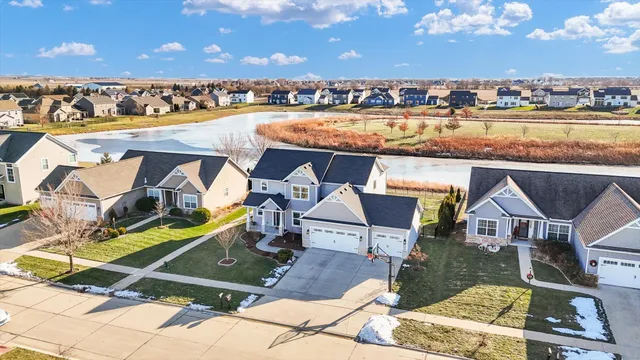 $599,900 | 313 London Way, Savoy, IL 61874