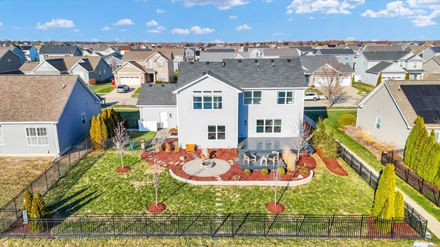 $599,900 | 313 London Way, Savoy, IL 61874