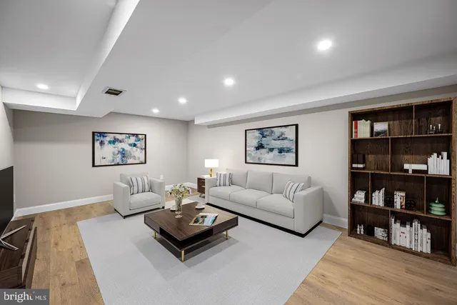 $4,500 | 15 Llanfair Road, Unit B, Ardmore, PA 19003