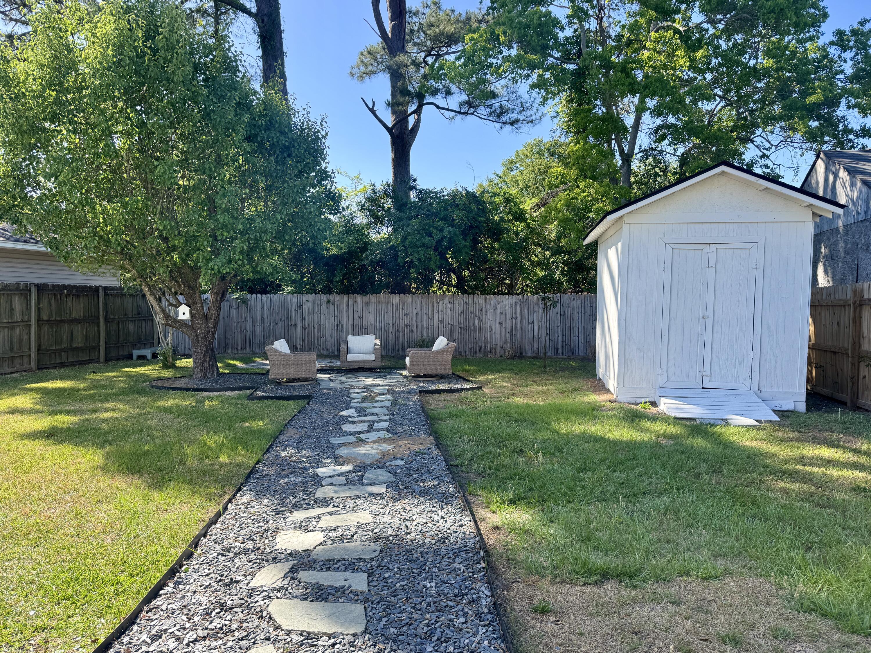 814 Armsway Street Mount Pleasant, SC 29464 - Photo 5 of 41 5