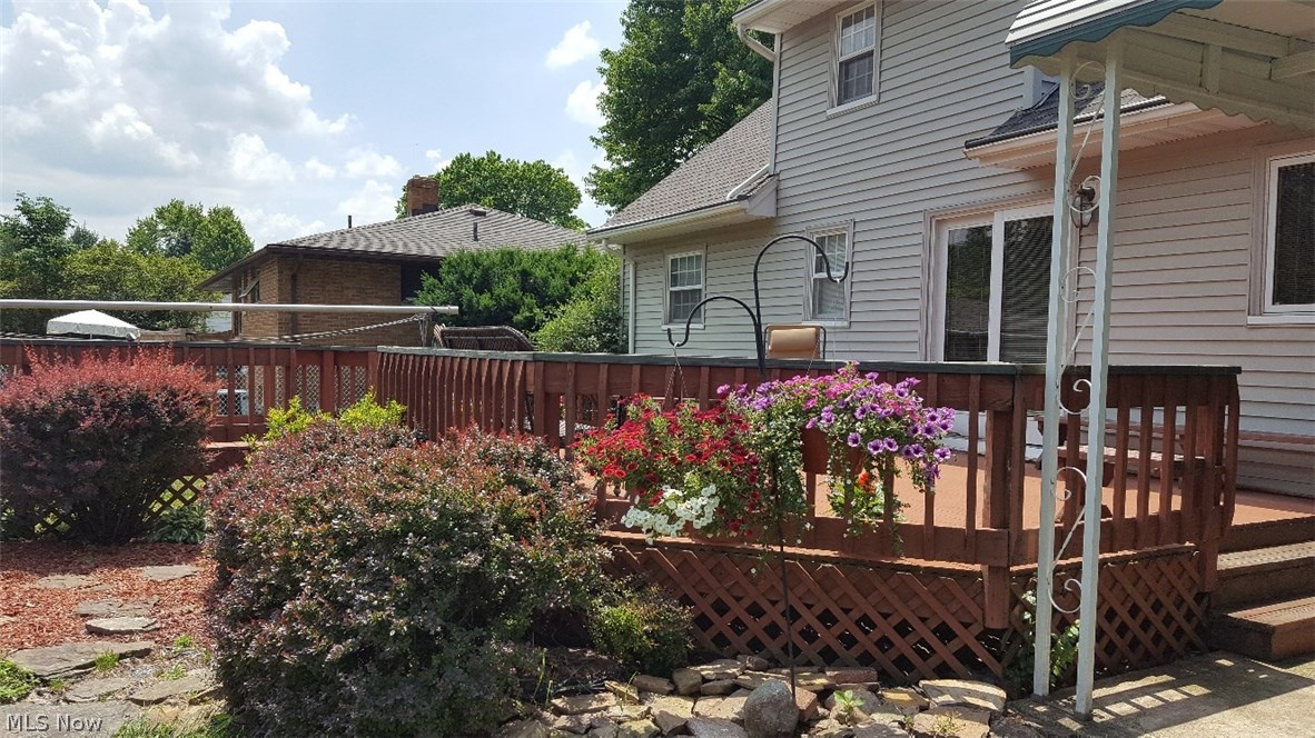 7991 Webster Road Strongsville, OH 44136 - Photo 2 of 34