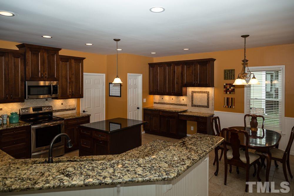 5329 Harrington Grove Drive Raleigh, NC 27613 - Photo 8 of 24