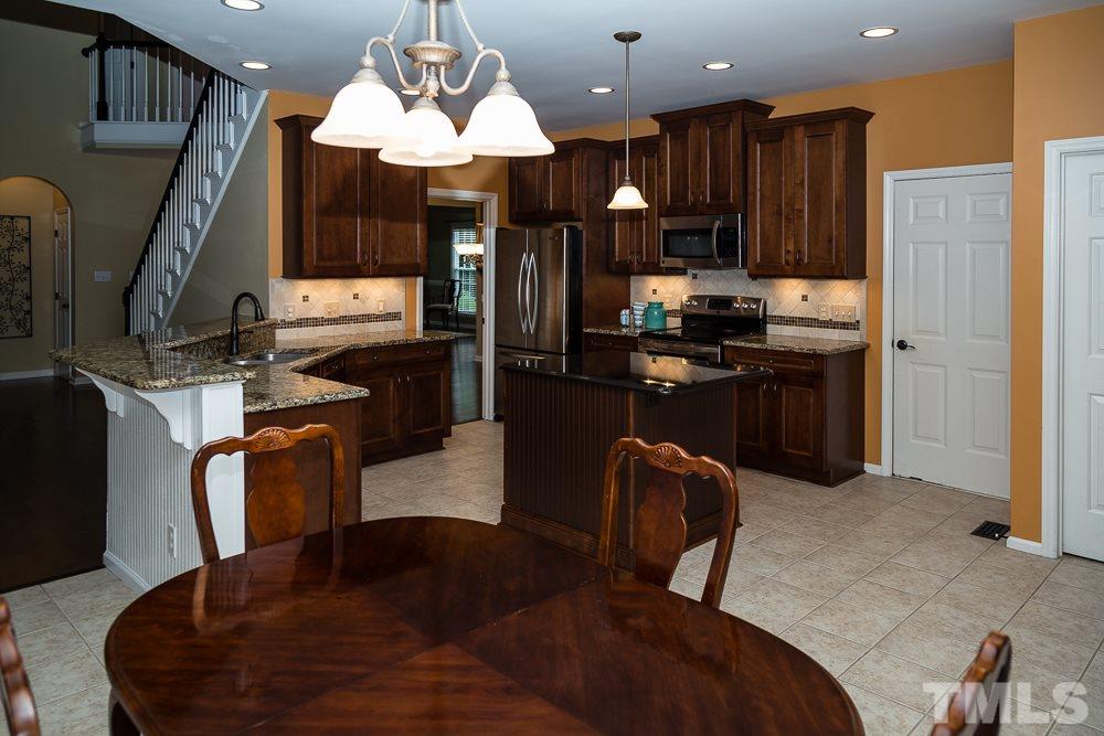 5329 Harrington Grove Drive Raleigh, NC 27613 - Photo 9 of 24