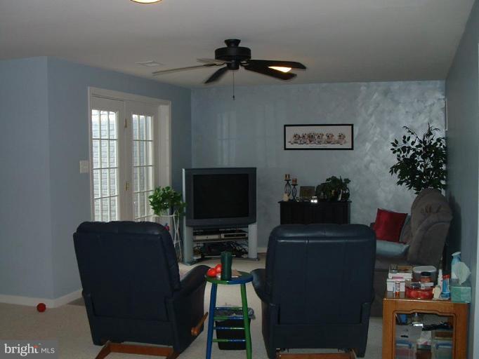 18 Riggs Road Fredericksburg, VA 22405 - Photo 8 of 24 Recreation Room