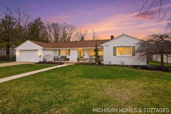 $544,900 | 141 East 26th Street, Holland, MI 49423