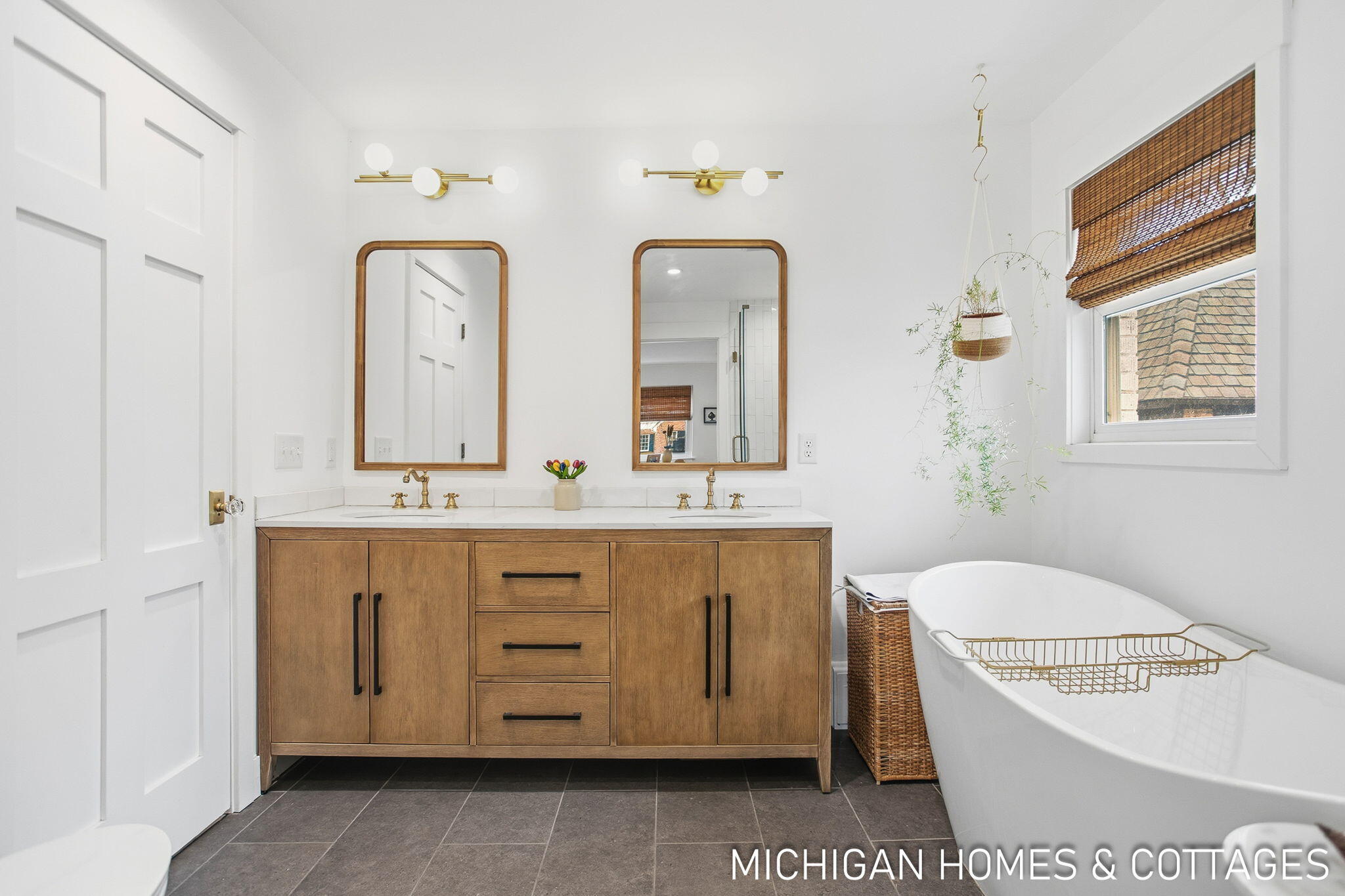 141 East 26th Street Holland, MI 49423 - Photo 18 of 36 62-web-or-mls-141-e-26th-st