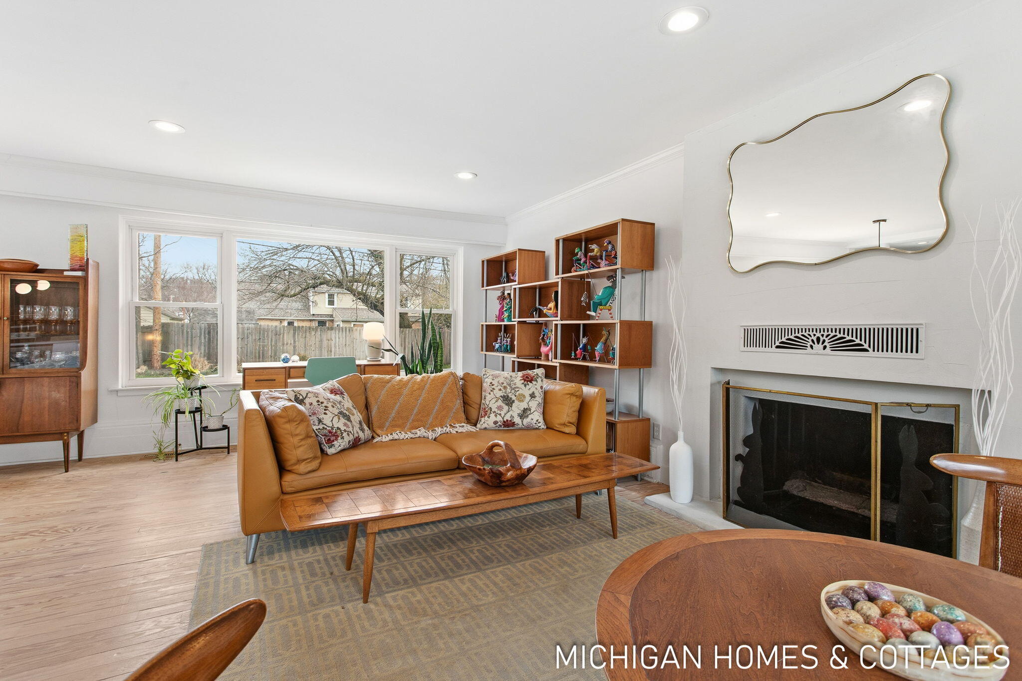 141 East 26th Street Holland, MI 49423 - Photo 4 of 36 34-web-or-mls-141-e-26th-st