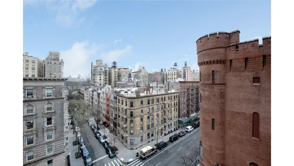 $5,000 | 40 East 94th Street, Unit 8D | Upper East Side