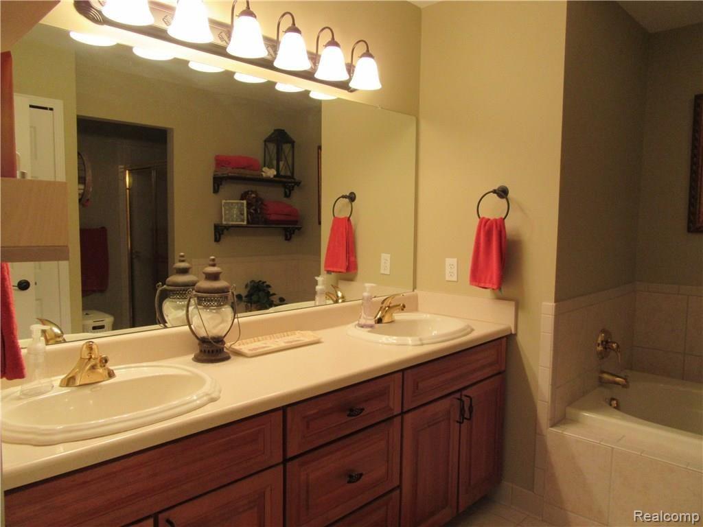 21460 Timber Ridge Drive Woodhaven, MI 48183 - Photo 42 of 50