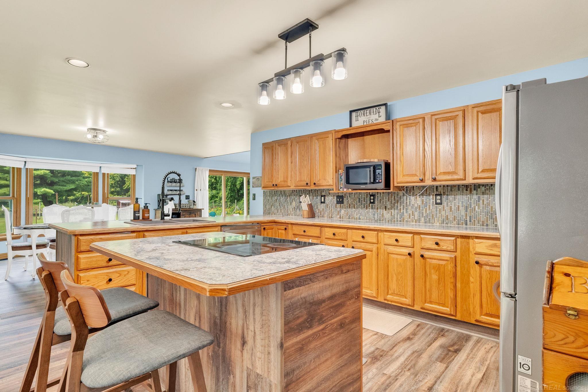 7574 Lakeshore Road Lexington, MI 48450 - Photo 29 of 68 50183113-fbea5c83-2dca-4920-a6e2-1279a7e80d4c.JPG