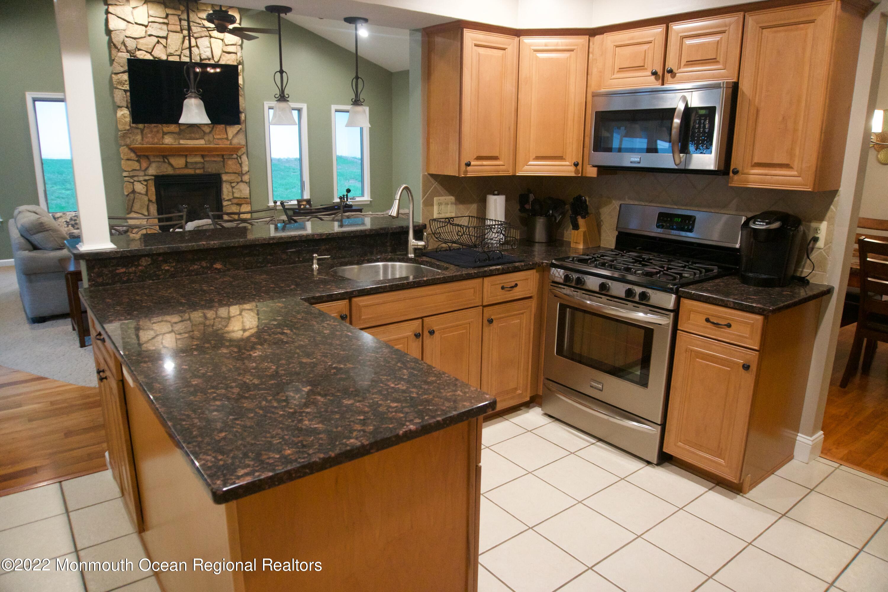 96 Starlight Road Howell, NJ 07731 - Photo 11 of 34 kitchen