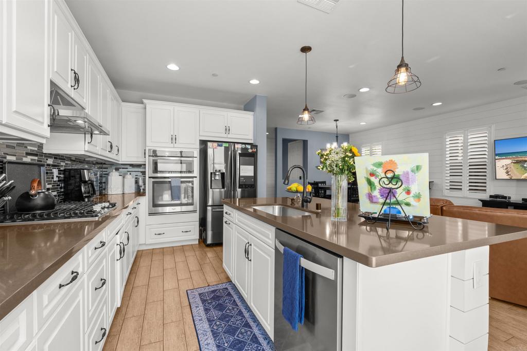 13238 Mystic Way Lakeside, CA 92040 - Photo 17 of 65 Kitchen