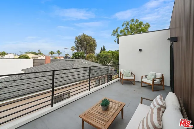 $2,995,000 | 12836 Gilmore Avenue, Los Angeles, CA 90066