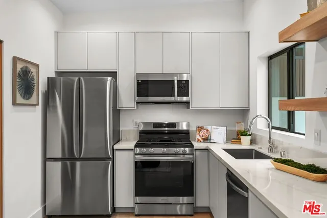 $2,995,000 | 12836 Gilmore Avenue, Los Angeles, CA 90066