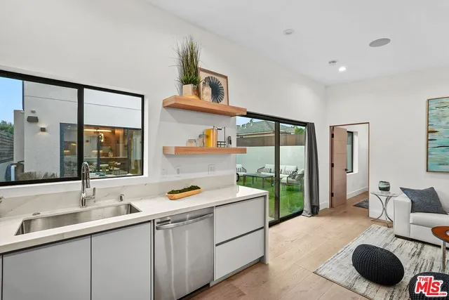 $2,995,000 | 12836 Gilmore Avenue, Los Angeles, CA 90066