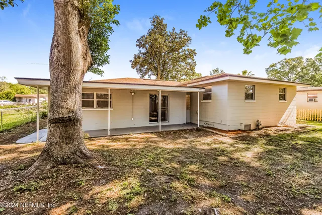 $1,820 | 7070 Perke Drive, Jacksonville, FL 32210