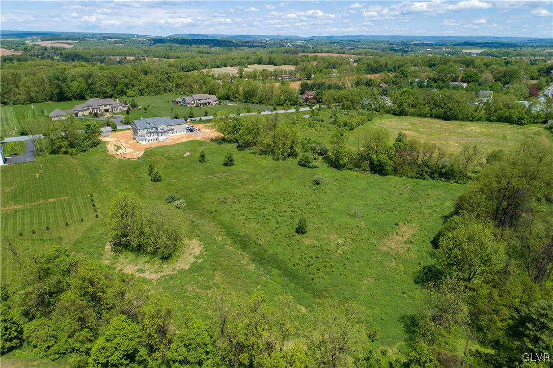 3487 Orefield Road Allentown, PA 18104 - Photo 4 of 7