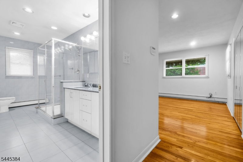 7 Oak Ridge Springfield, NJ 07081 - Photo 22 of 42 Gallery Image 22