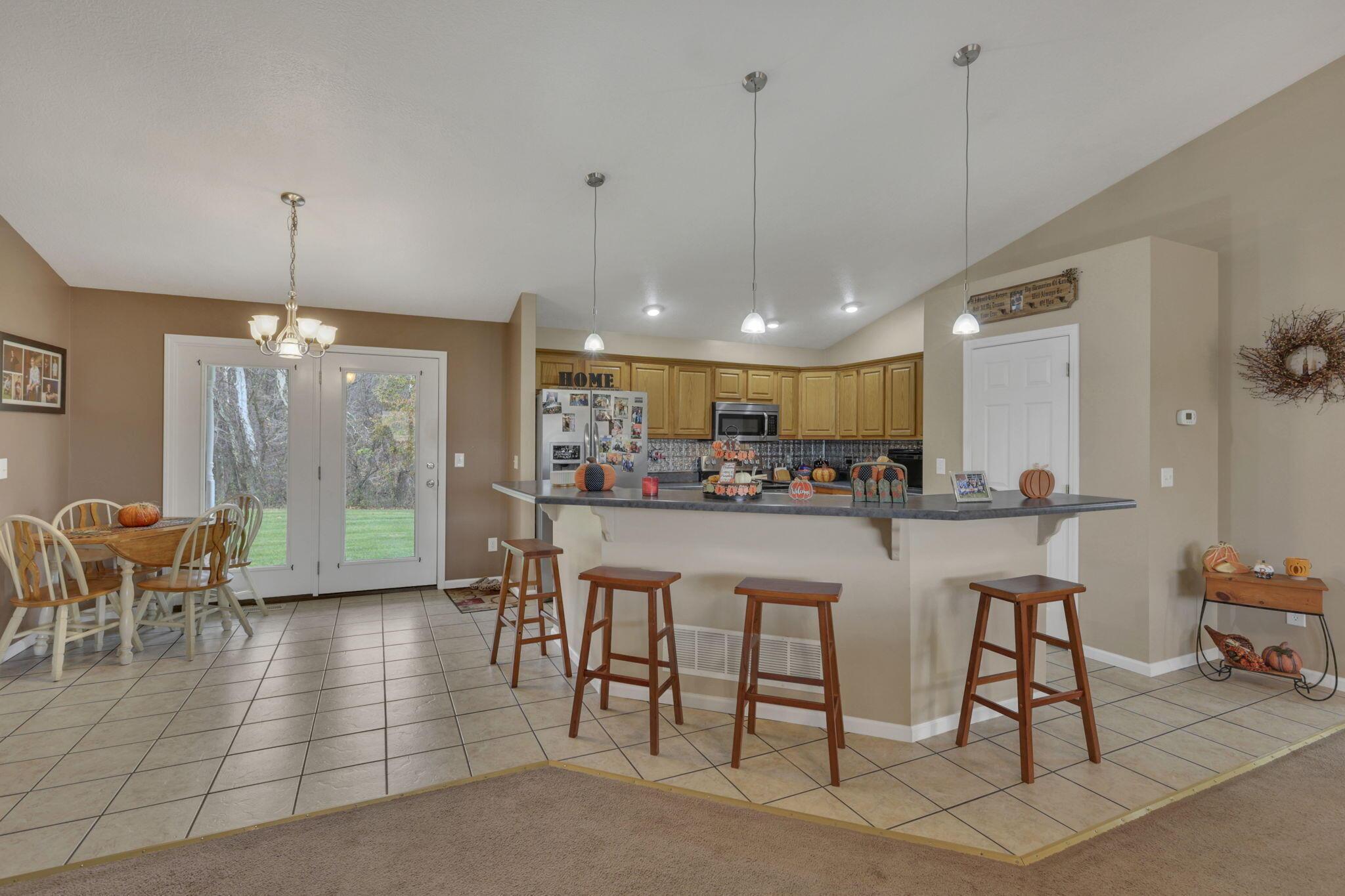 6092 Clearport Road Southwest Lancaster, OH 43130 - Photo 11 of 70 12-web-or-mls-_S5A5508