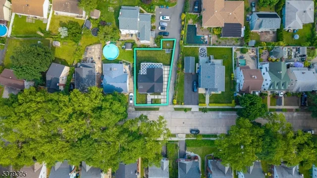 $1,375,000 | 33 Elycroft Parkway, Rutherford, NJ 07070