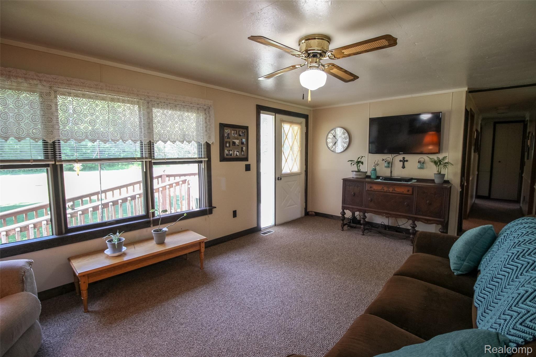 13670 Hanchett Road St. Charles, MI 48655 - Photo 13 of 44 IMG_1788.JPG