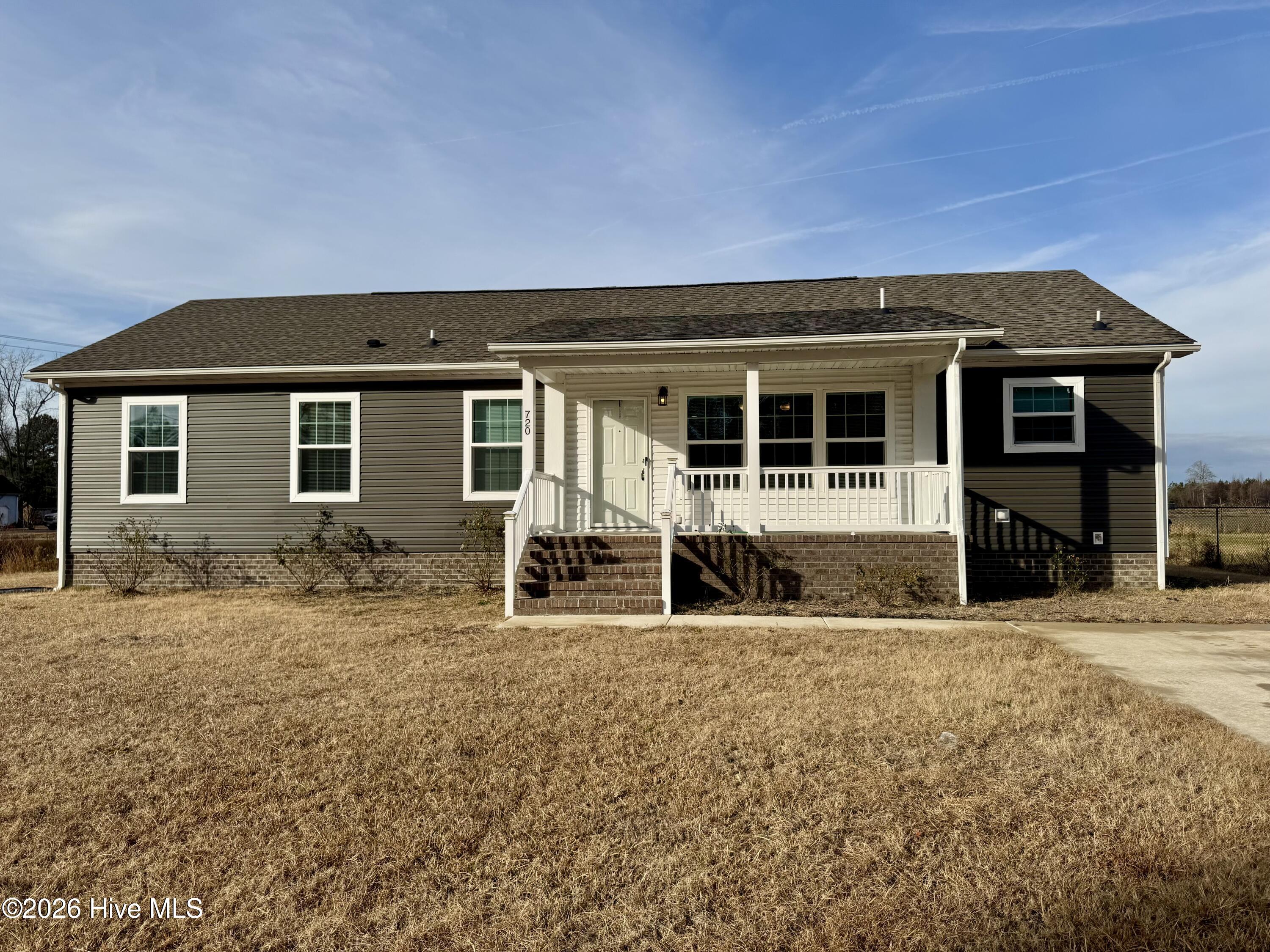 720 South Edenton Rd Street Hertford, NC 27944 - Photo 1 of 18 Front of House