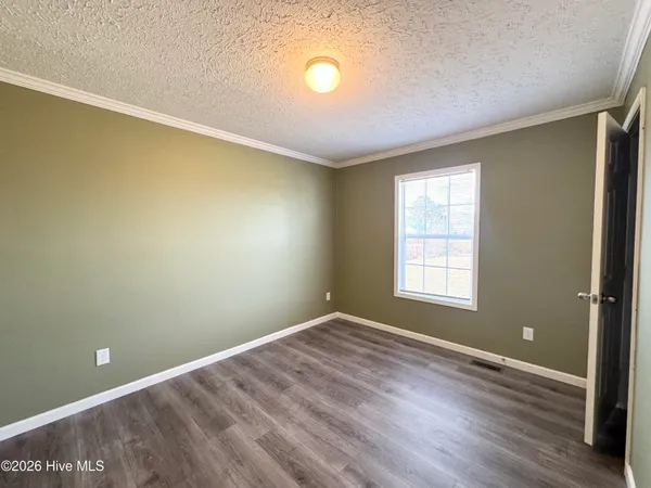 $2,017 | 720 South Edenton Rd Street, Hertford, NC 27944