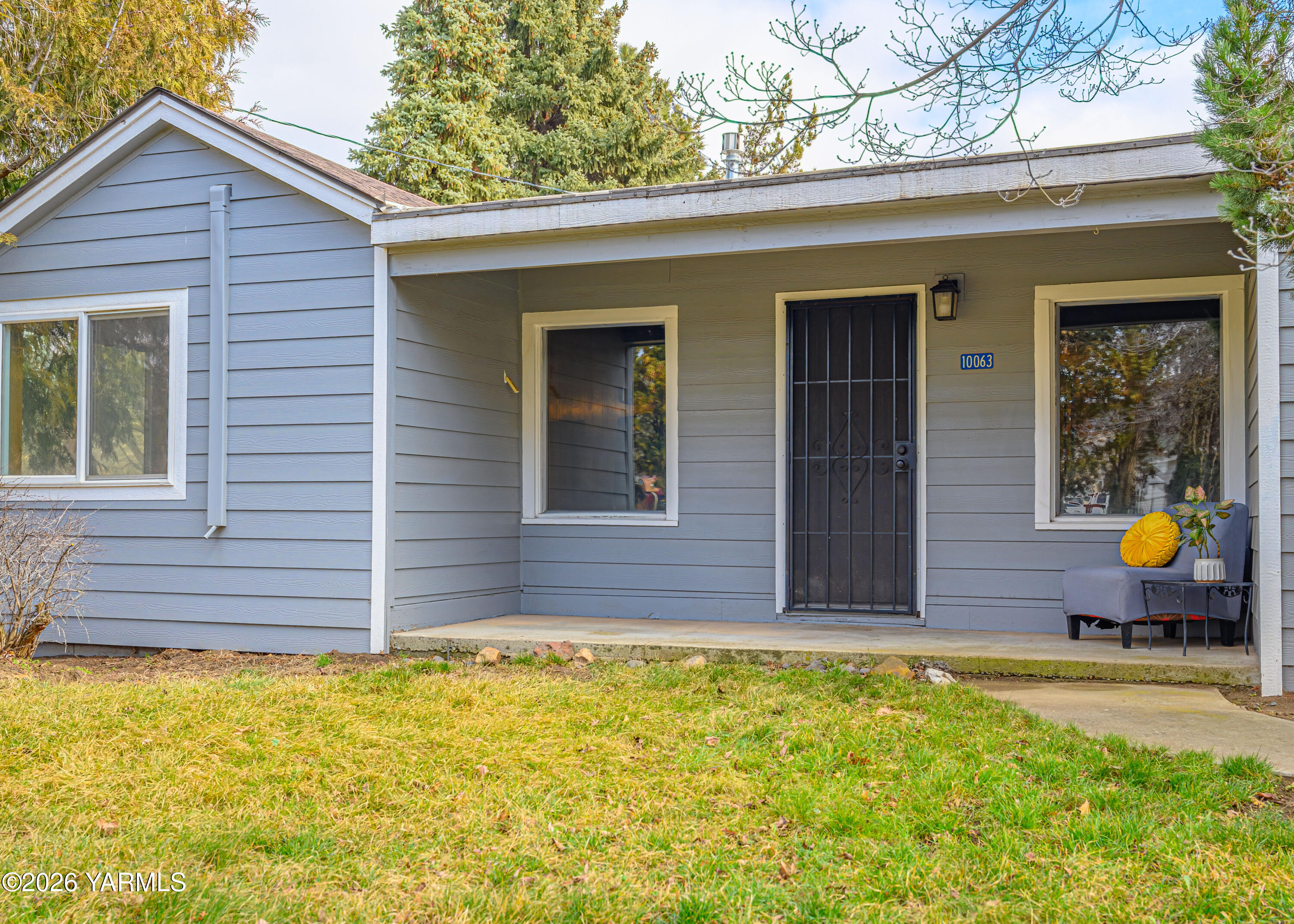 10063 South Naches Road Naches, WA 98937 - Photo 3 of 24 #3 front