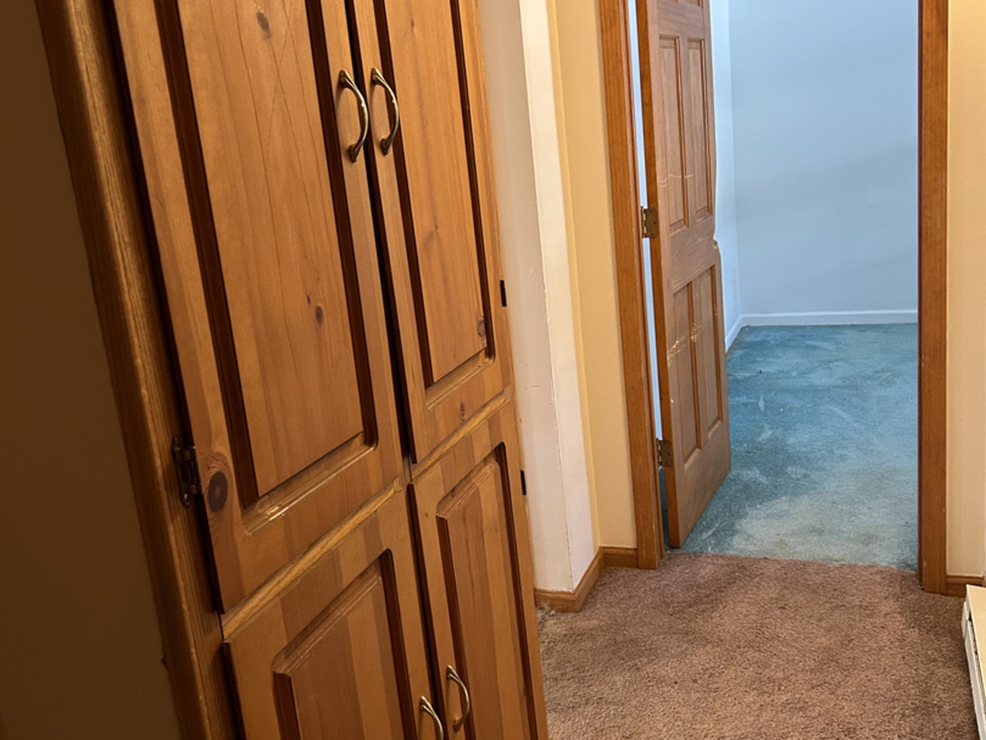 817 2nd Avenue Morris, IL 60450 - Photo 13 of 16 a view of a bathroom