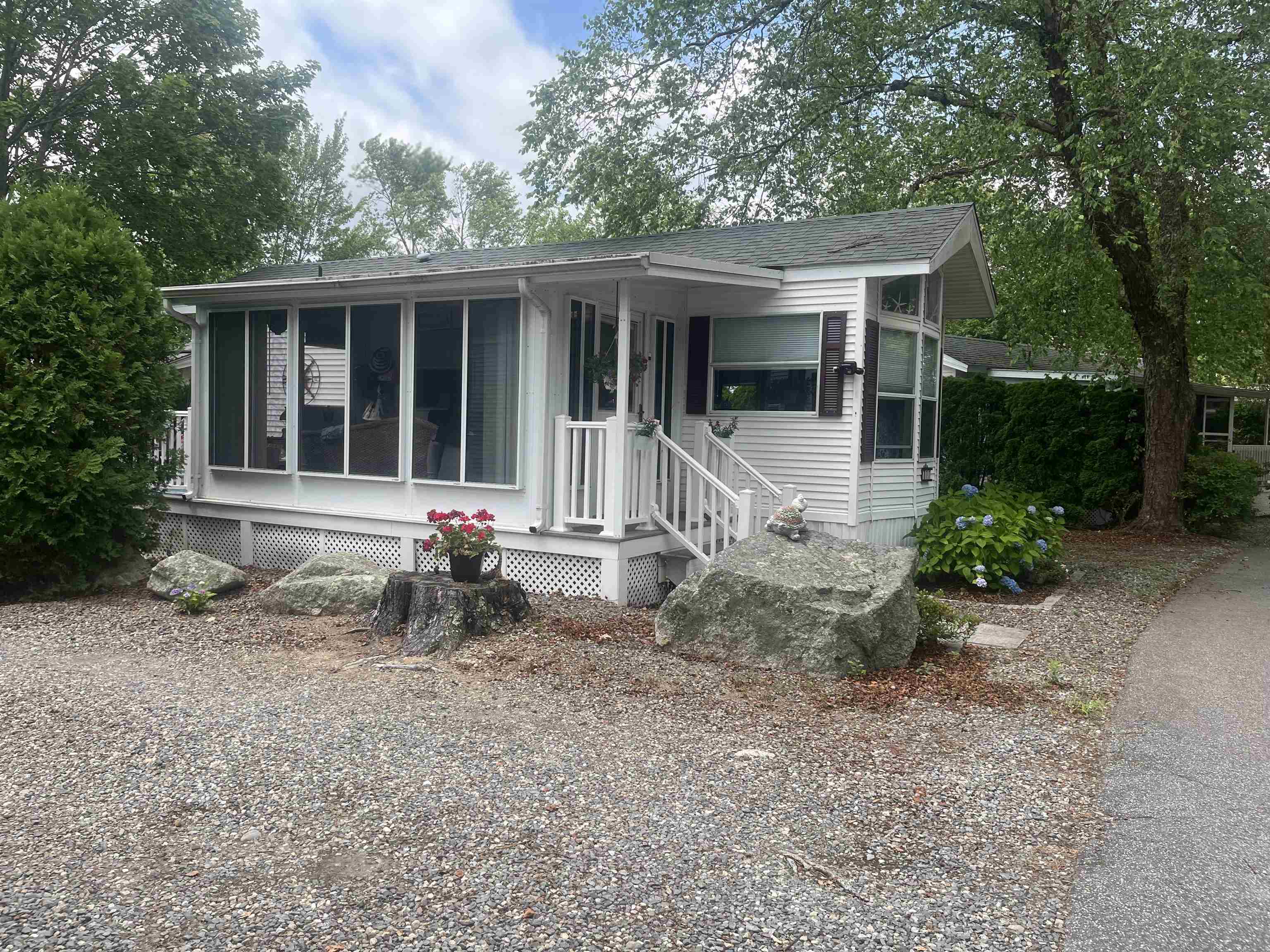 308 Route 286 Road, Unit 77 Kingston, NH 03848 - Photo 16 of 25