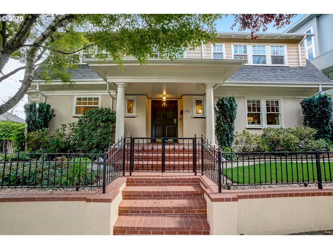 2811 Northwest Westover Road Portland, OR 97210 - Photo 1 of 32 Gallery Image 1