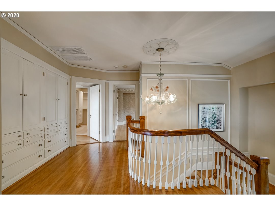 2811 Northwest Westover Road Portland, OR 97210 - Photo 19 of 32 Gallery Image 19