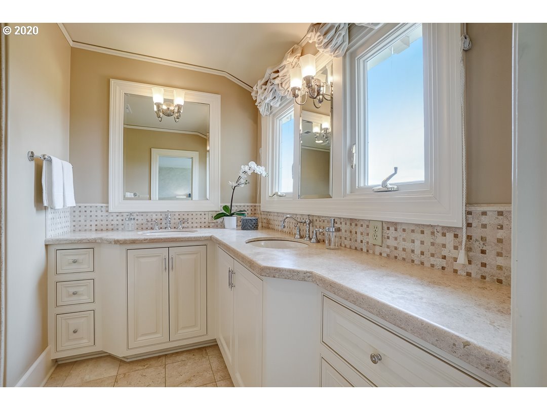 2811 Northwest Westover Road Portland, OR 97210 - Photo 24 of 32 Gallery Image 24