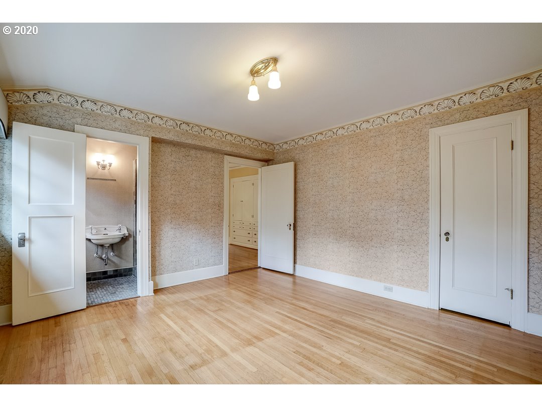 2811 Northwest Westover Road Portland, OR 97210 - Photo 25 of 32 Gallery Image 25