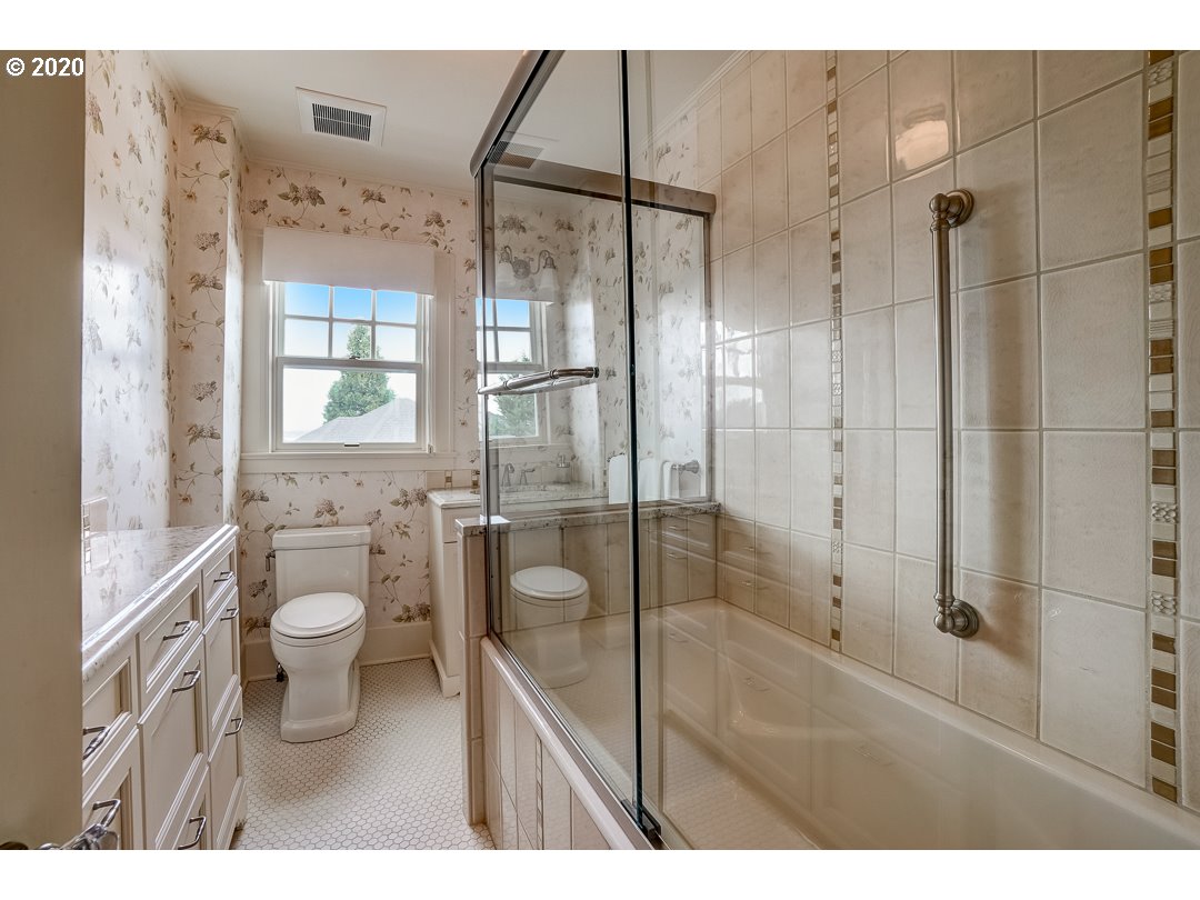 2811 Northwest Westover Road Portland, OR 97210 - Photo 27 of 32 Gallery Image 27