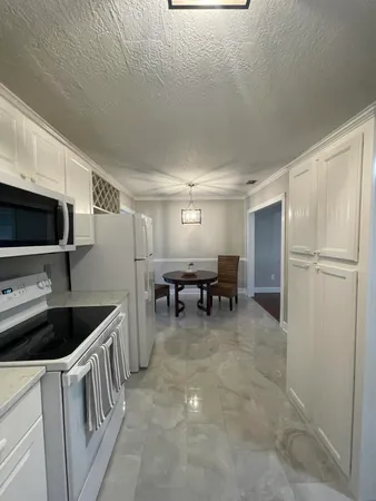 $1,700 | 5 North Deleon Avenue, Unit SFR, Titusville, FL 32796