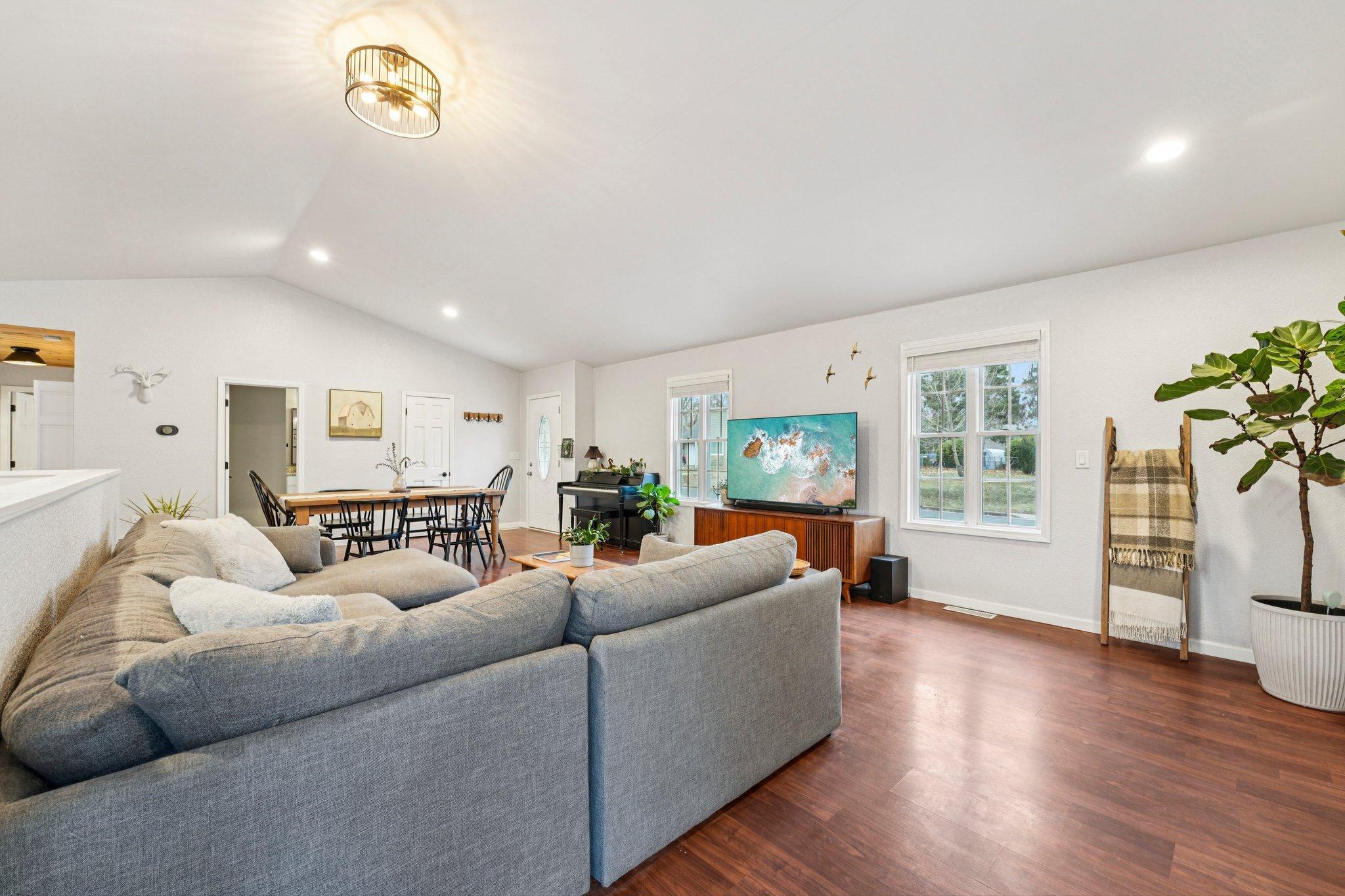 719 Monroe Street North Hudson, WI 54016 - Photo 11 of 39