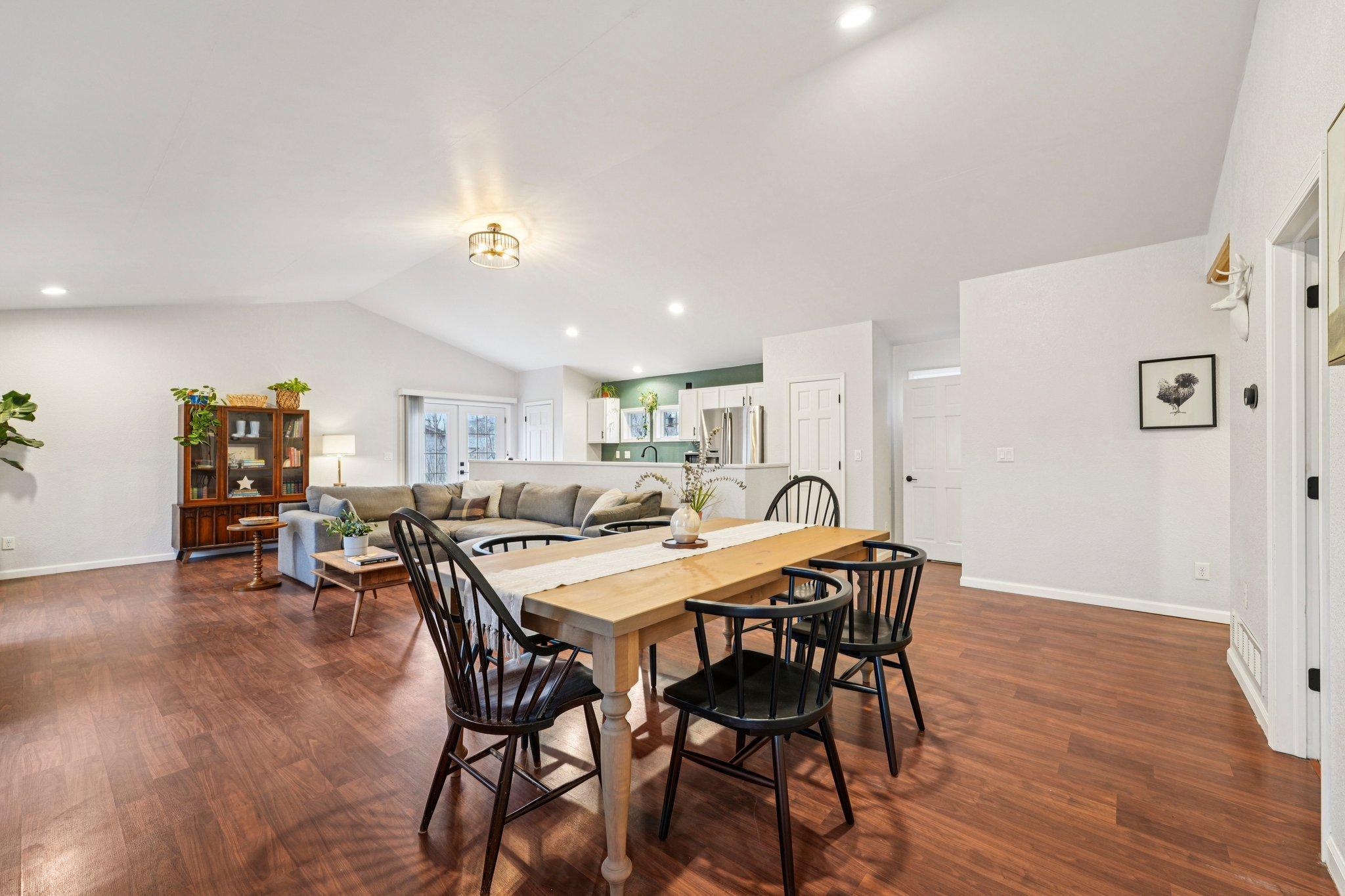 719 Monroe Street North Hudson, WI 54016 - Photo 12 of 39