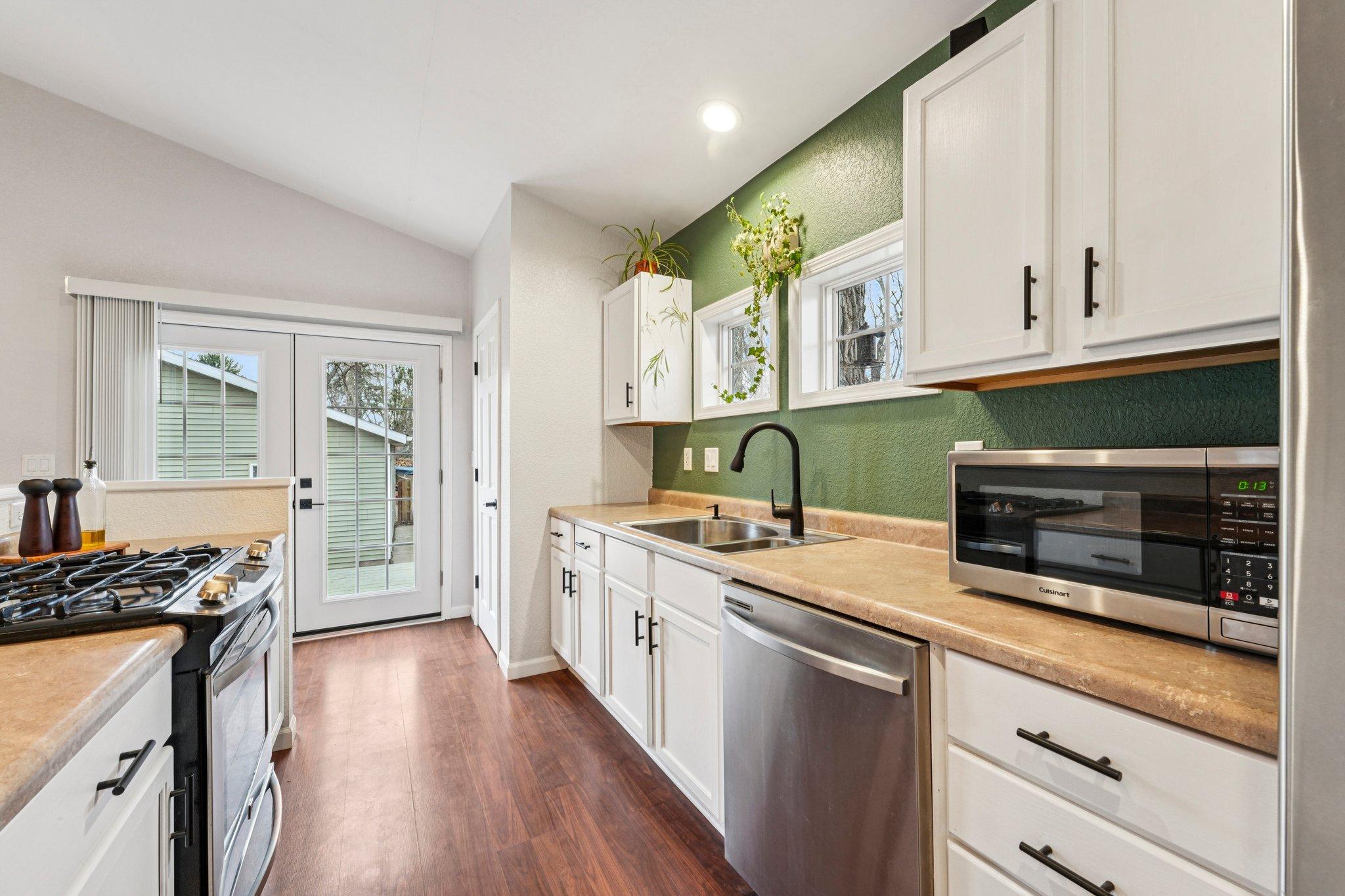 719 Monroe Street North Hudson, WI 54016 - Photo 17 of 39