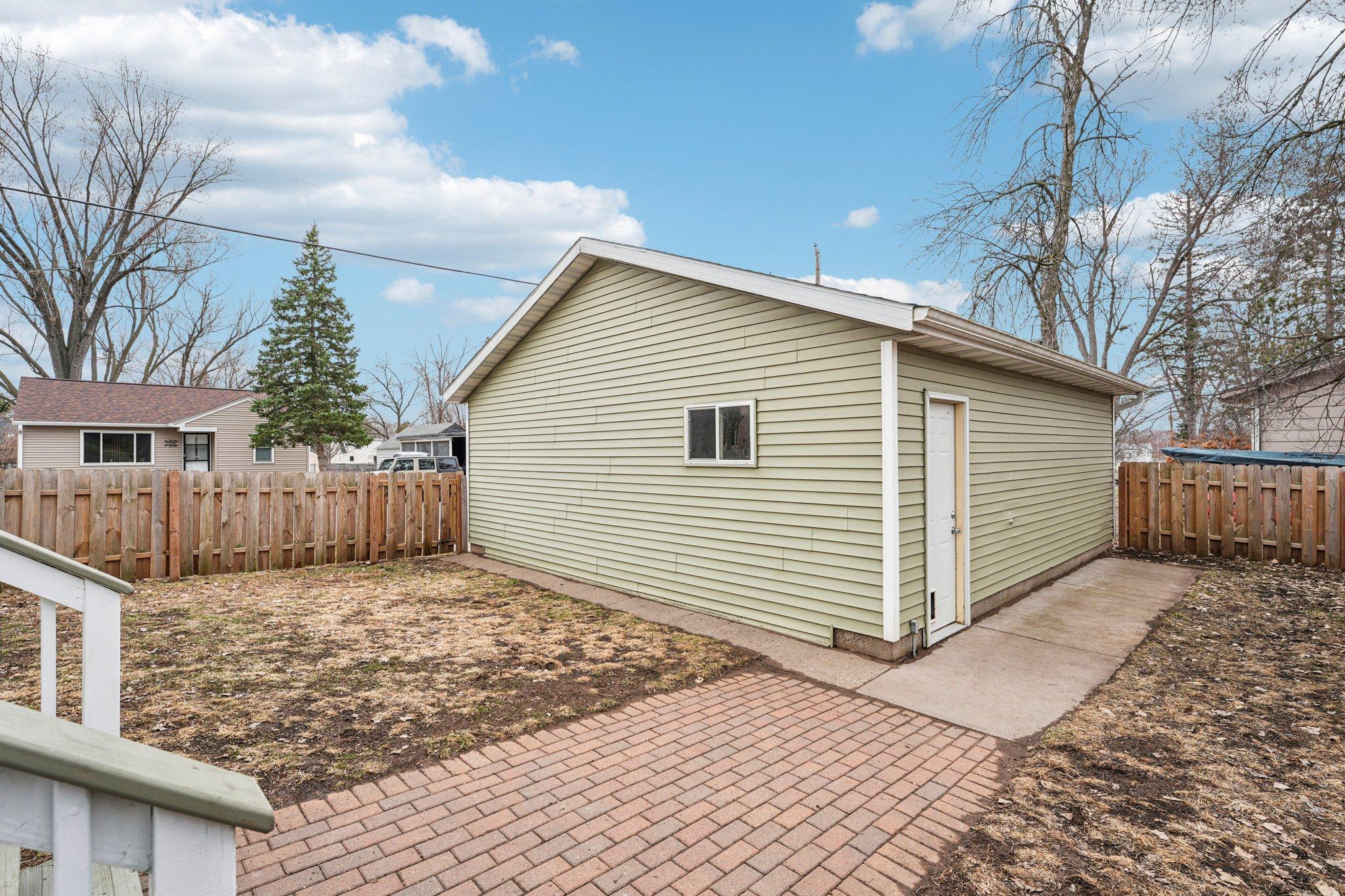 719 Monroe Street North Hudson, WI 54016 - Photo 36 of 39