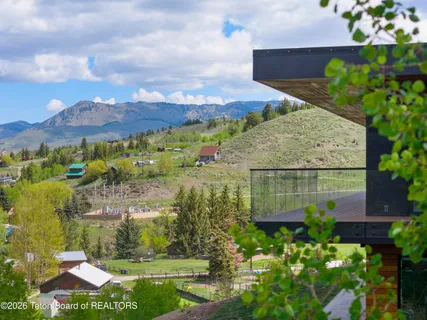 $6,350,000 | 11330 Hoback Junction South Road, Jackson, WY 83001
