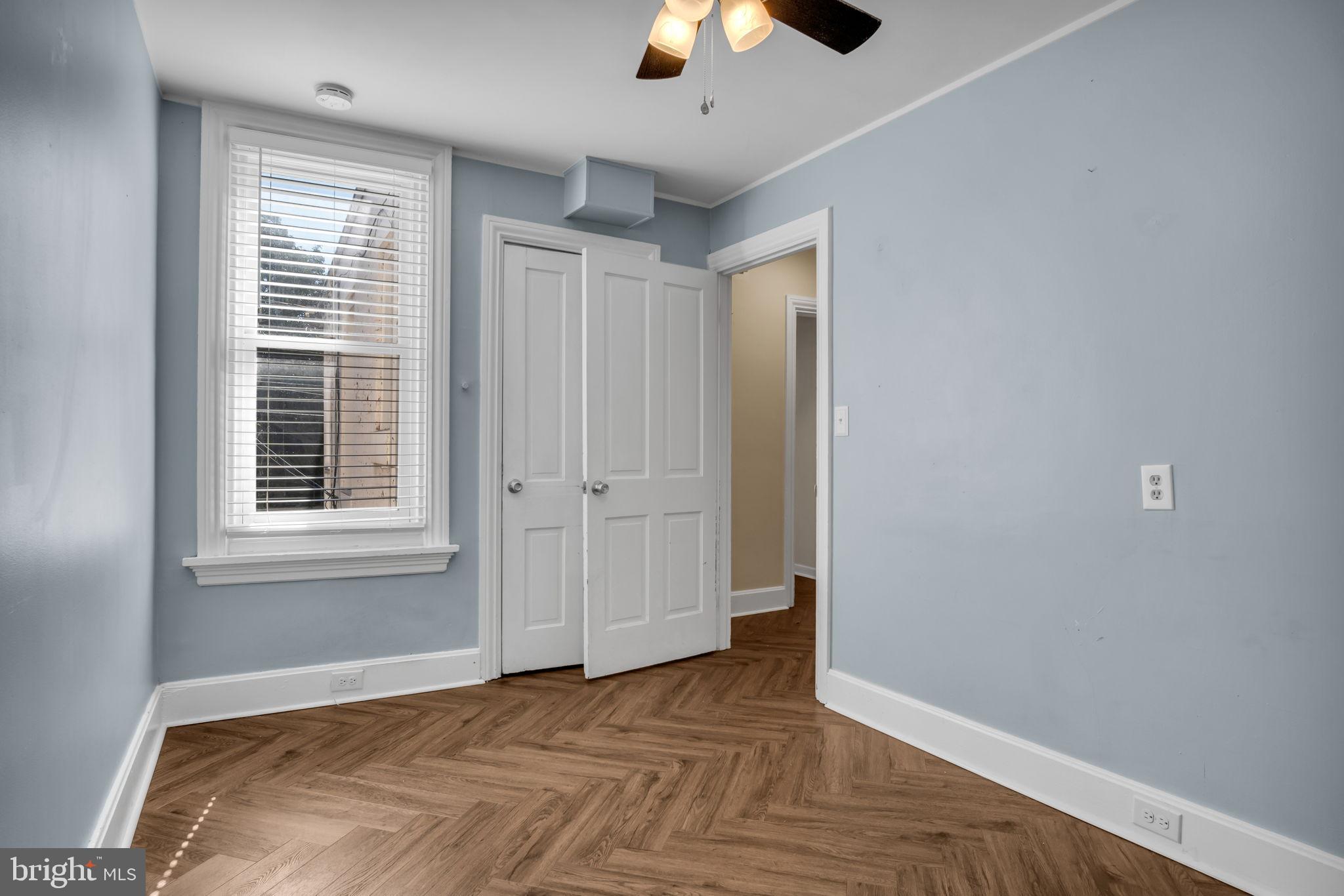 211 Cumberland Street Harrisburg, PA 17102 - Photo 21 of 26 a view of an empty room with a window