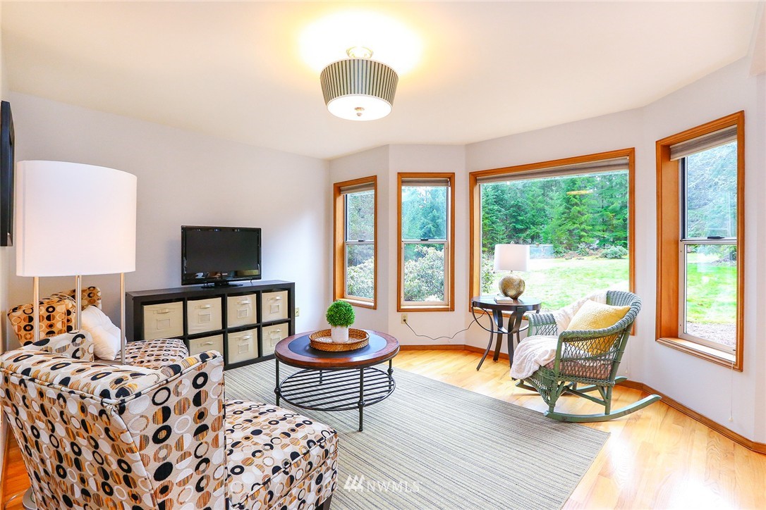 4814 200th Street Southeast Bothell, WA 98012 - Photo 11 of 25 Gallery Image 11